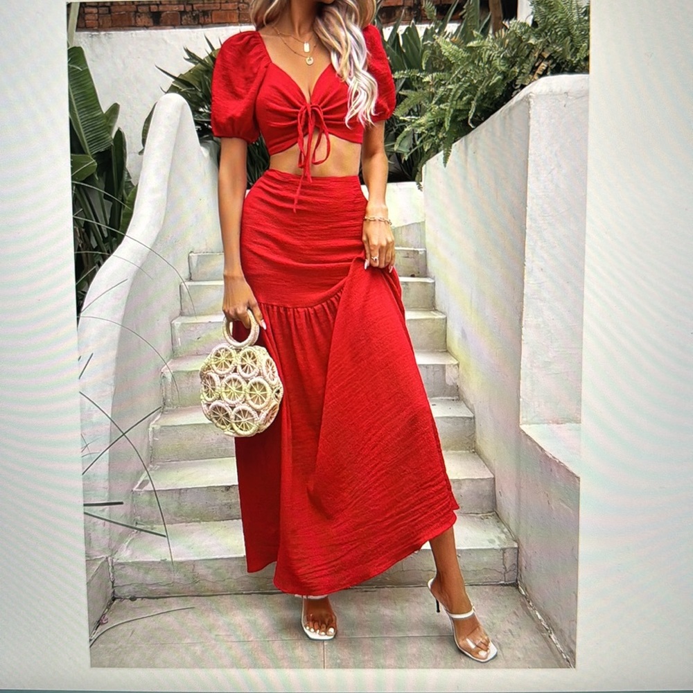 Drawstring front crop top and ruffle hem skirt